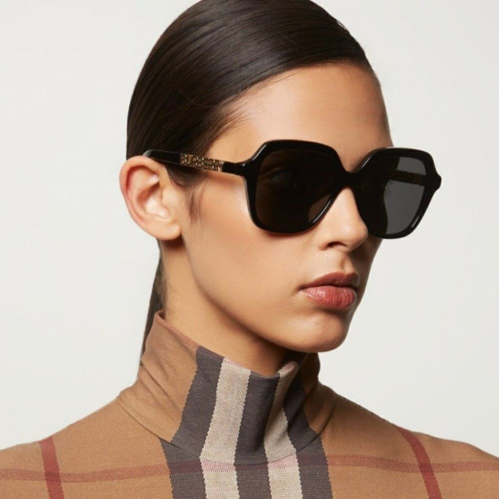 SALE! NEW Burberry BE4389 Joni 300187  Black Dark Grey Square Women Sunglasses